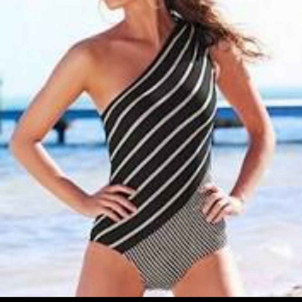 DYNY One Shoulder Striped Swim Bathing Suit sz 10